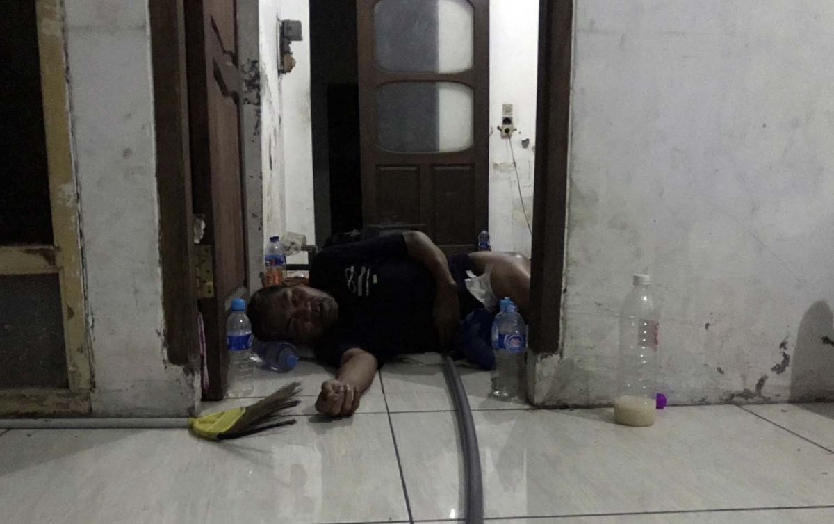 Kondisi AKP (Purn) Bambang Sungkono di rumahnya di Sidoarjo (Foto: Zainul Fajar/jatimnow.com)