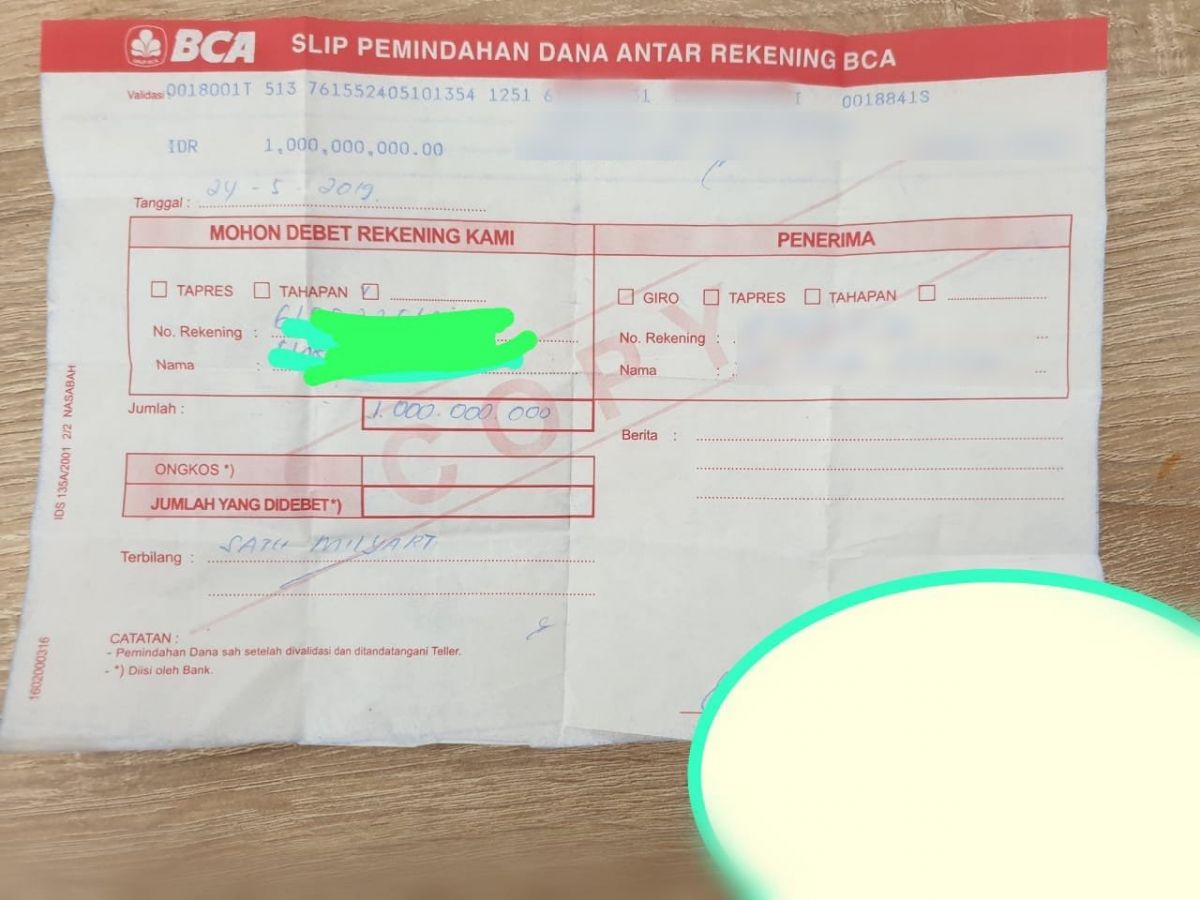 Bukti transfer pembayaran Rp1 milliar ke terduga pelaku.(sumber terpercaya)