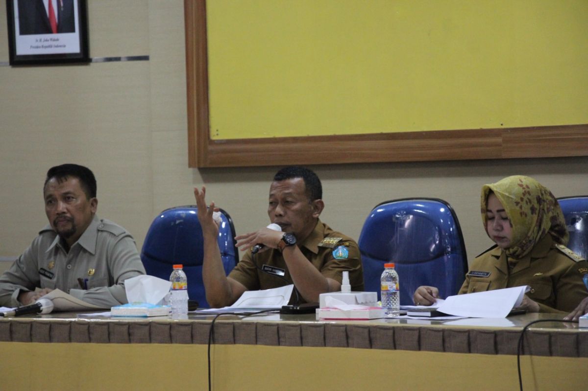 Bupati Ponorogo Sugiri Sancoko saat memimpin rapat koordinasi Grebeg Suro. (Foto: Kominfo Kab. Ponorogo/jatimnow.com)
