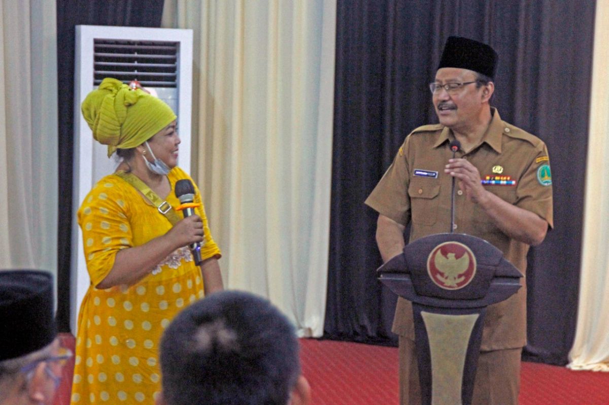 Wali Kota Pasuruan Saifullah Yusuf (kanan).(Foto: Humas Pemkot Pasuruan)