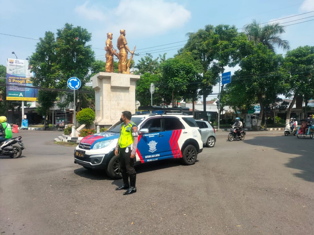 93 Pelanggar Lalu Lintas di Kediri Terdeteksi Mobil INCAR, Didominasi Tanpa Helm