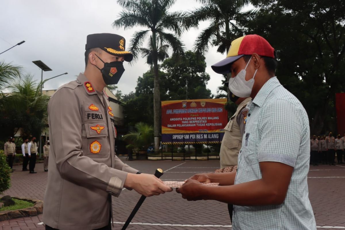 Kisah 3 Orang Terapung 8 Hari di Laut Hindia, Diselamatkan Nelayan Malang