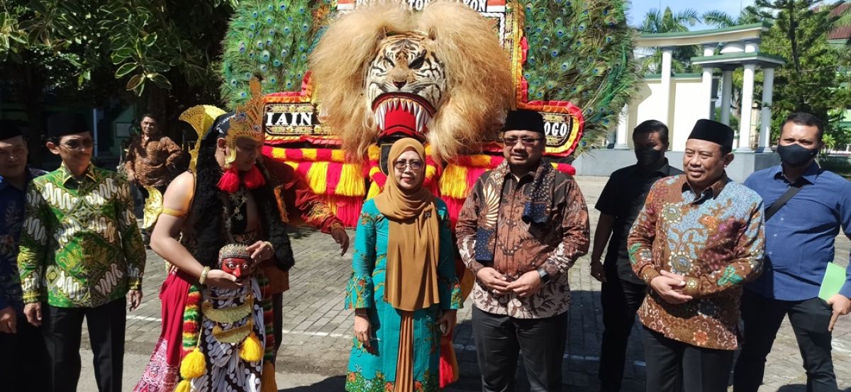 Ditanya Soal Sapi Terjangkit PMK untuk Kurban, Menag: Asal Bukan Korban Perasaan