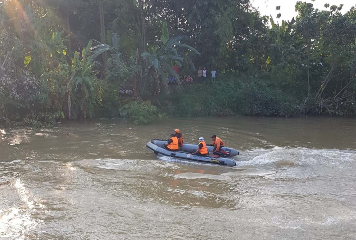 Pencarian pelajar SMP di Jombang yang hilang tenggelam (Foto: BPBD Kabupaten Jombang)