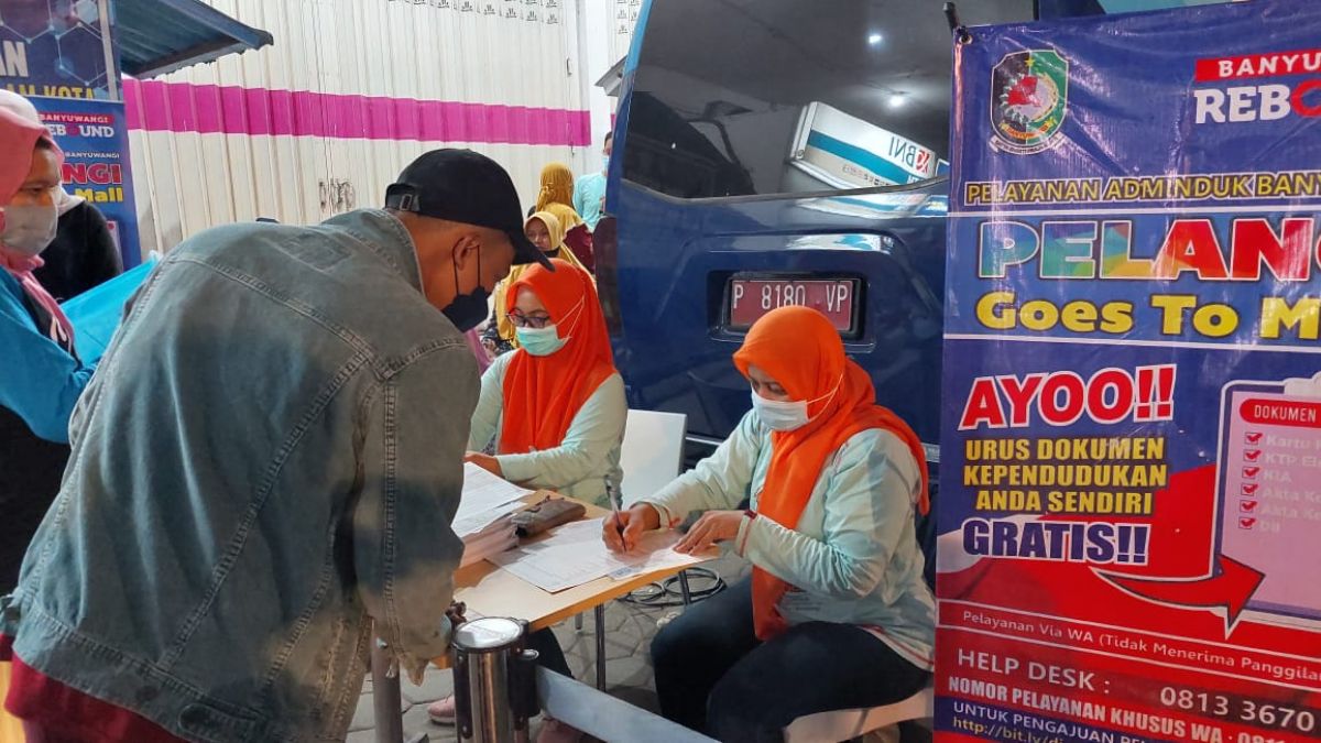 Pelangi Goes to Mall, Solusi Layanan Adminduk Sore Hari di Banyuwangi