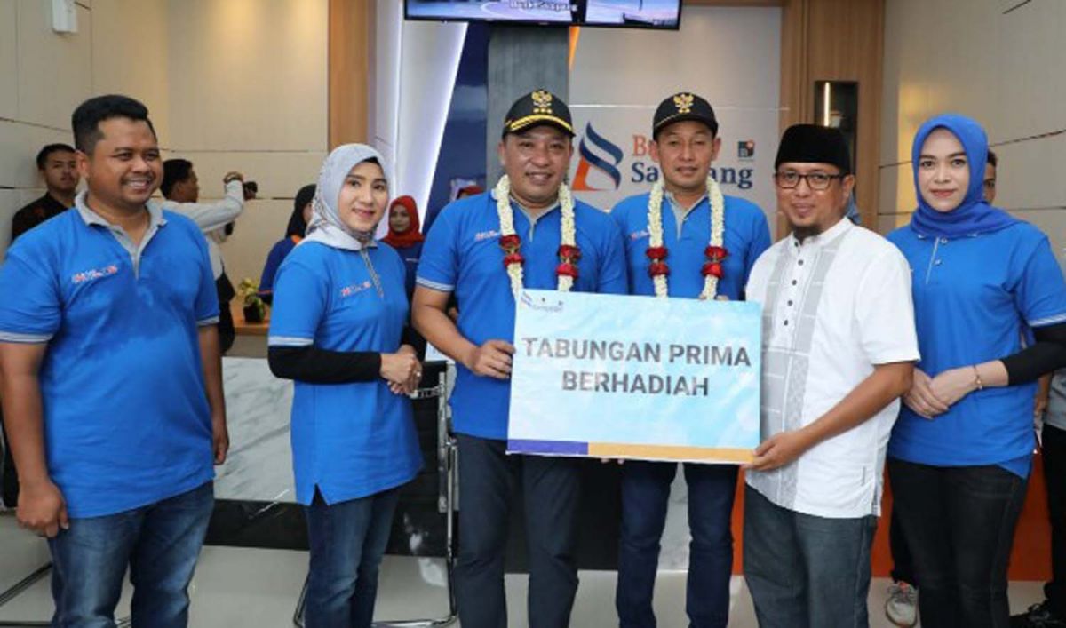 Warga Pulau Mandangin, Sampang Kini Bisa Menikmati Pelayanan Perbankan