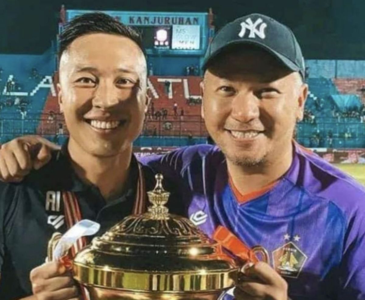 Bantah Tudingan 'Adu Kungfu', Persik Akan Kembalikan Piala Trofeo Ronaldinho