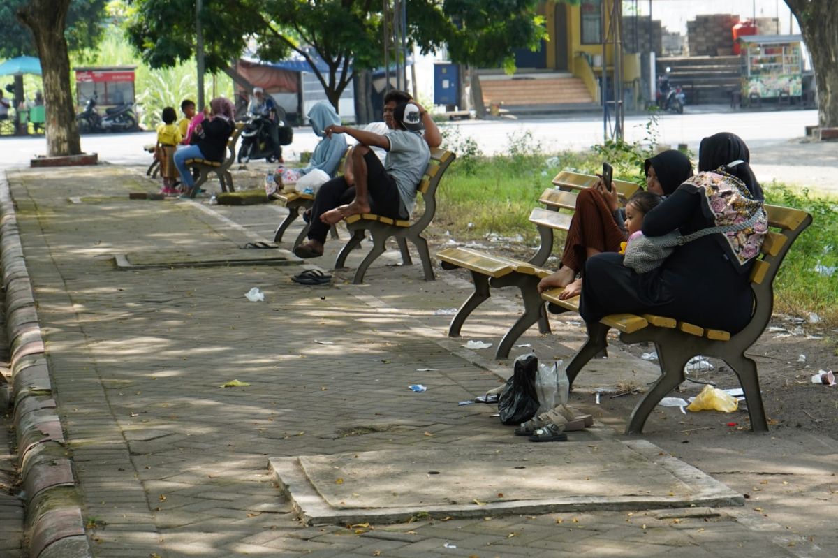 Penampakan sampah berserakan di kawasan SLG Kabupaten Kediri. (Foto: Humas Pemkab Kediri/jatimnow.com)