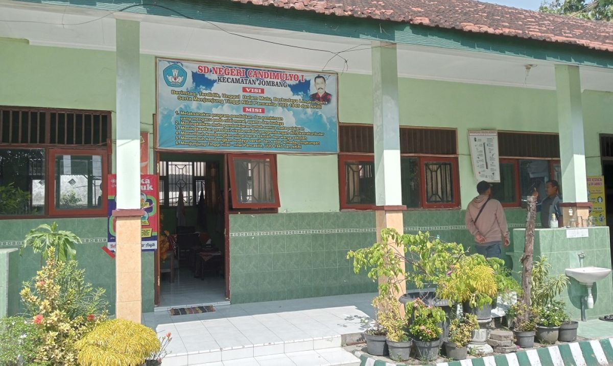Salah satu SD Negeri di Jombang yang dimerger karena sepi peminat saat PPDB. (Foto: Elok Aprianto/jatimnow.com)