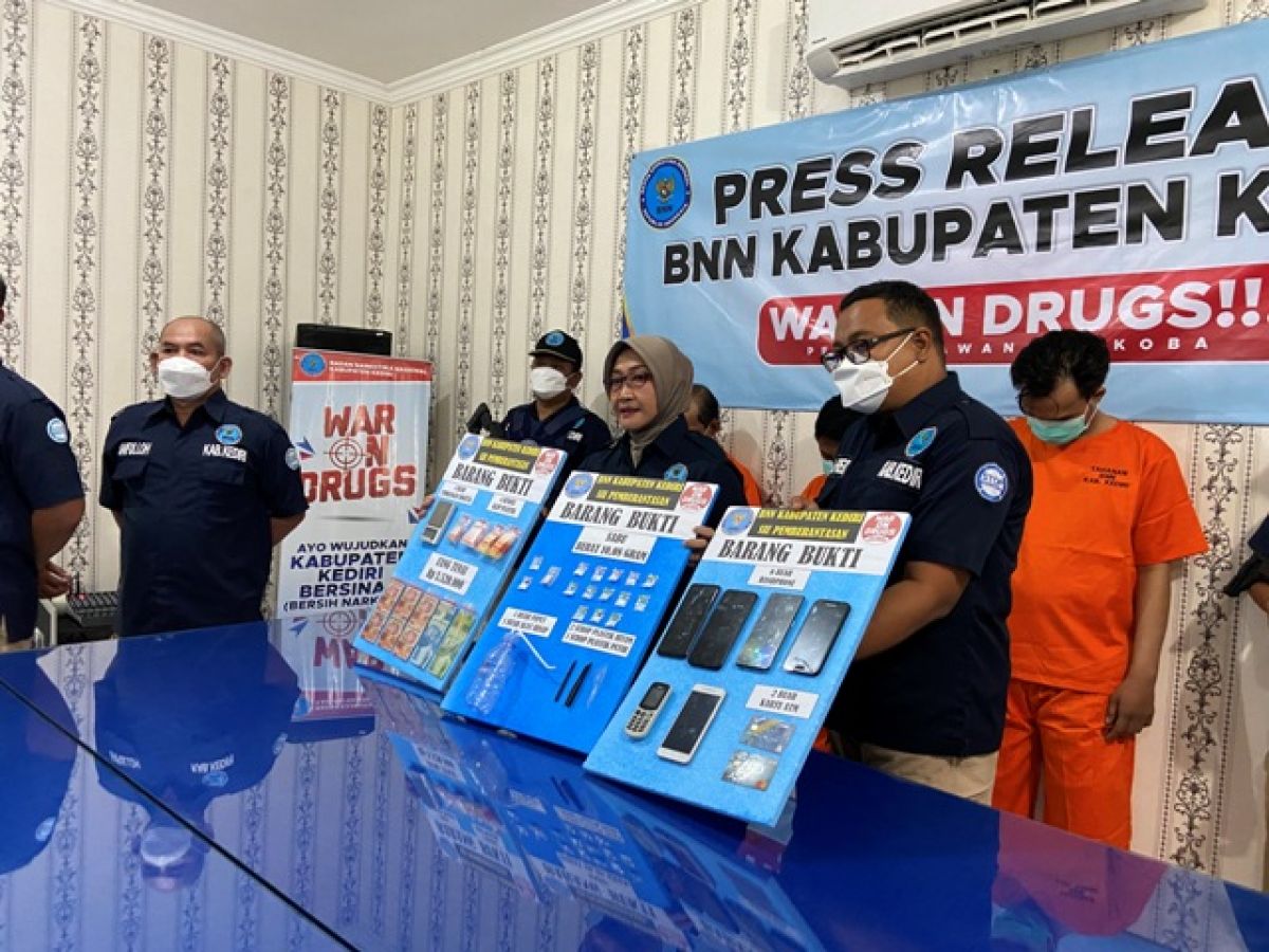 Diwarnai Aksi Kejar-kejaran, BNN Bekuk Sindikat Pengedar Sabu di Kediri