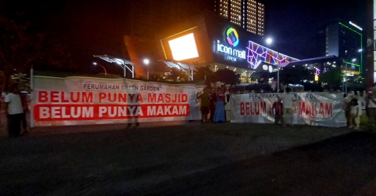 Tak Ada Lahan Makam, Warga Perum Green Garden Gresik Protes Pengembang