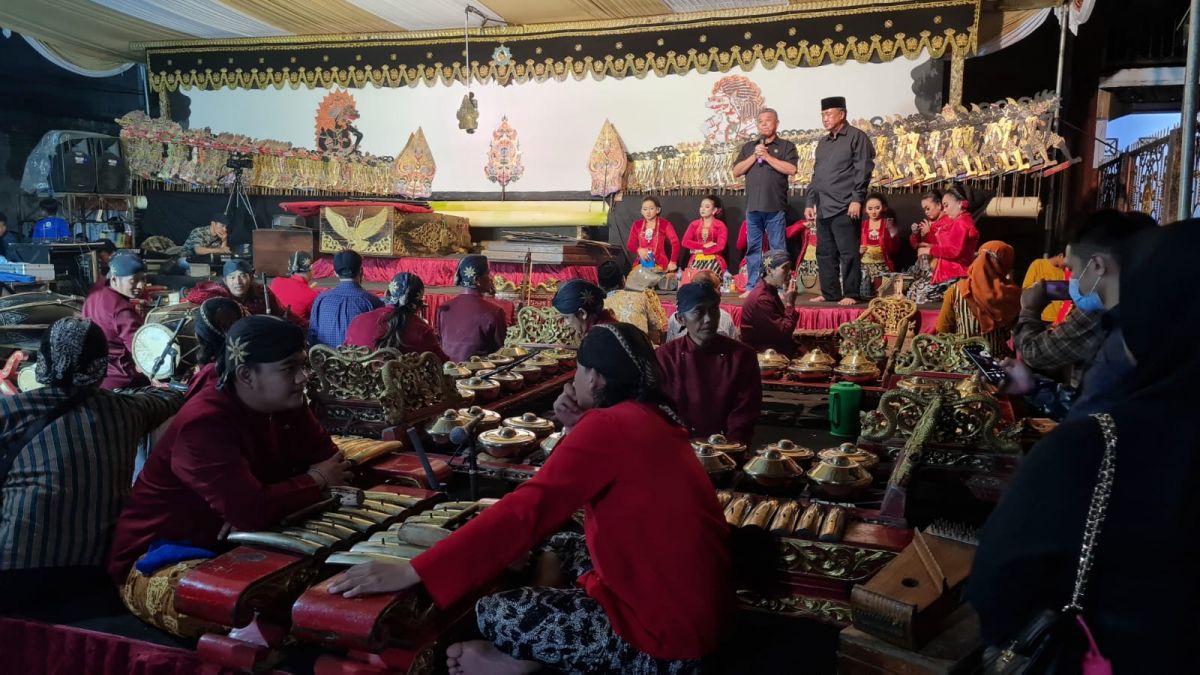 Peringati Hari Lahir Pancasila, Kader PDIP Wayangan di Mojokerto