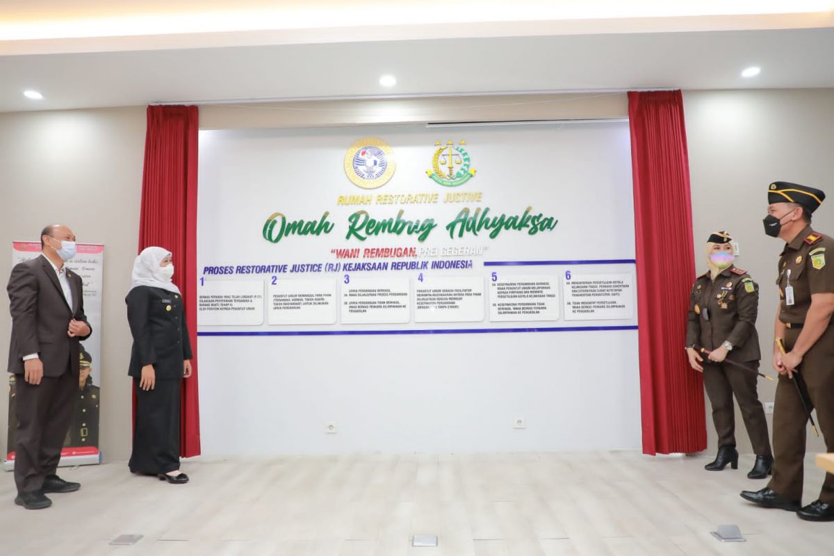 Peresmian Rumah Restorative Justice di FH Unair (Foto-foto: Humas Pemprov Jatim)