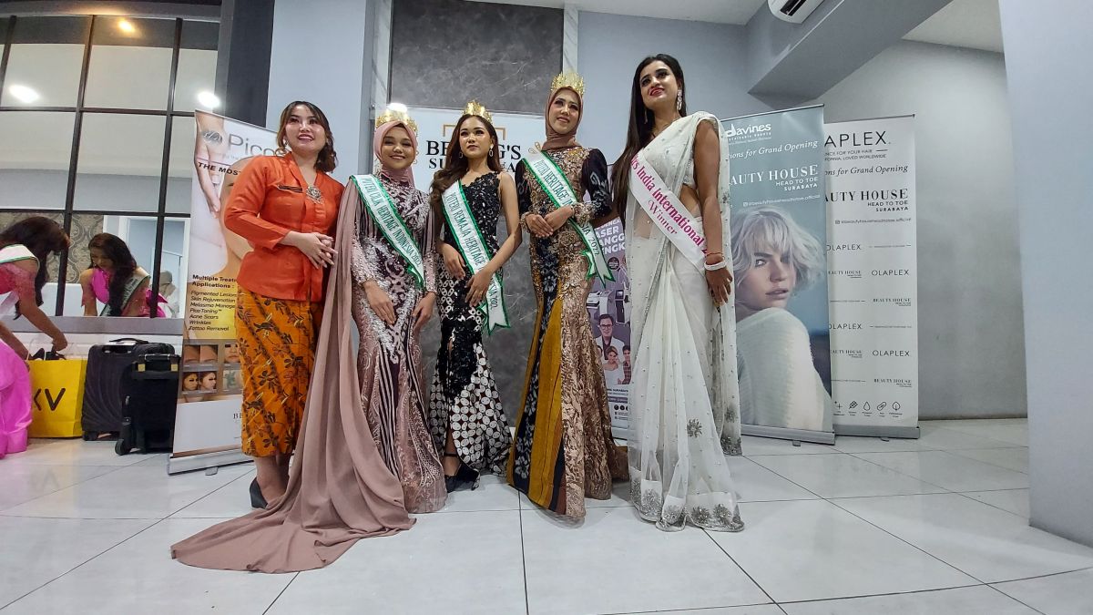 Para pemenang dalam Pemilihan Puteri Heritage 2022 saat berada di Surabaya (Foto-foto: Dok. Niam Kurniawan/jatimnow.com)