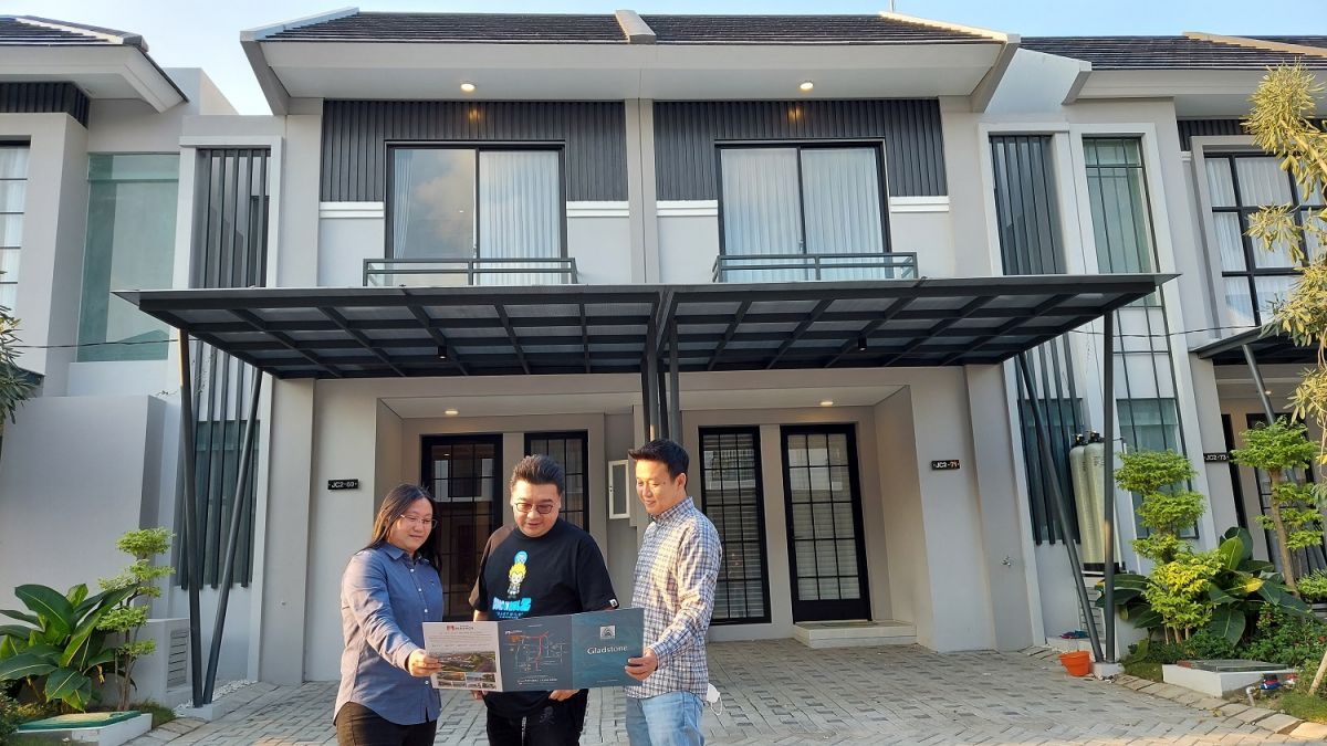 Penampakan rumah di Cluster Galdstone di Grand Pakuwon Surabaya (Foto: Ni'am Kurniawan/jatimnow.com)