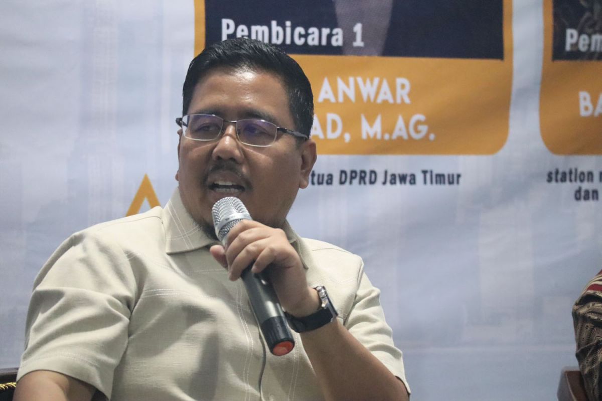 Anwar Sadad mengisi talkshow di Universitas Madura (Foto: Dok. Anwar Sadad for jatimnow.com)