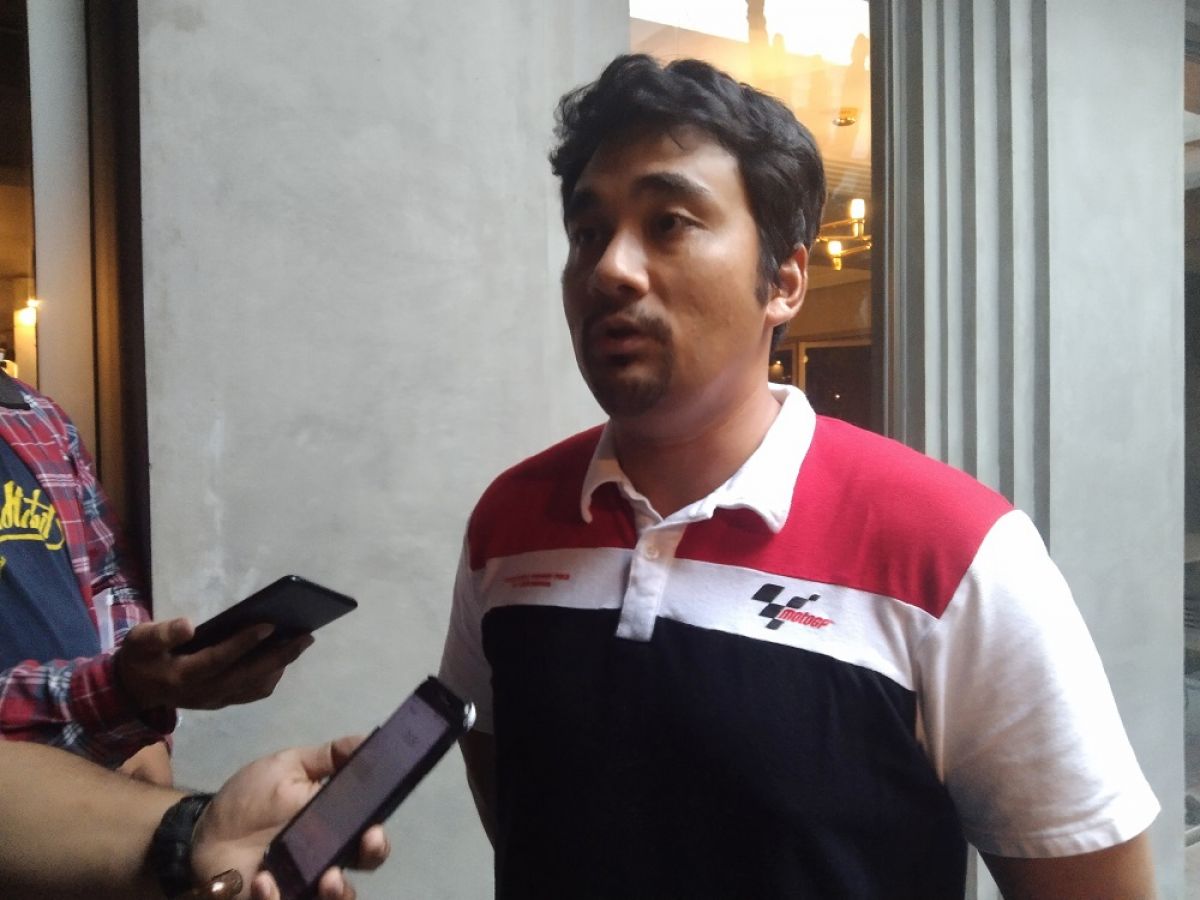 Arya Yusa Dwi Candra selaku Section Head Communication and Relations PT Pertamina Patra Niaga Jatimbalinus. (Foto: Rizal Adhi Pratama/jatimnow.com)