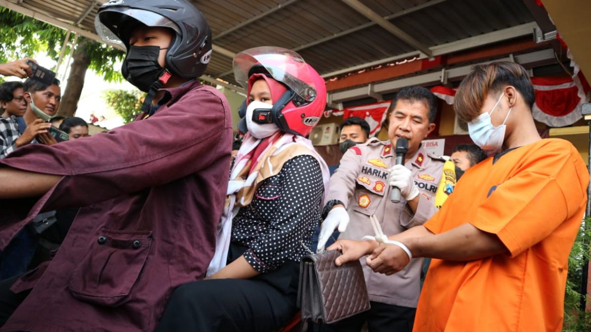 Kerap Jambret Emak-emak, 2 Remaja Asal Surabaya Diringkus