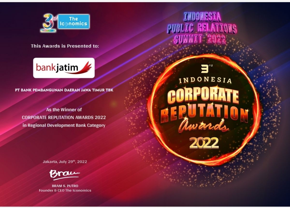 Bank Jatim meraih Corporate Reputation Award 2022 di Jakarta. (Foto: Bank Jatim/jatimnow.com)