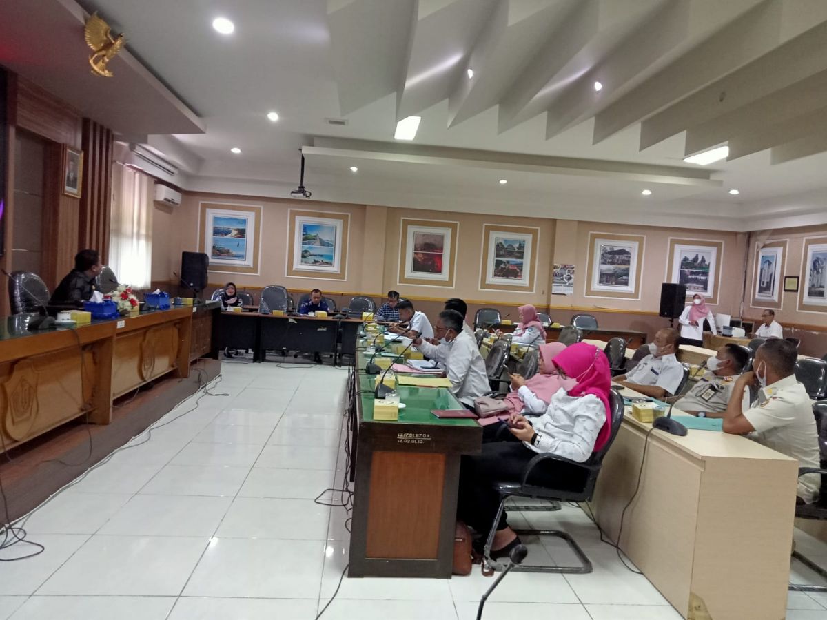 Hearing Komisi A DPRD Lamongan bersama 4 OPD Pemkab setempat. (Foto: Adyad Ammy Iffansah/jatimnow.com)