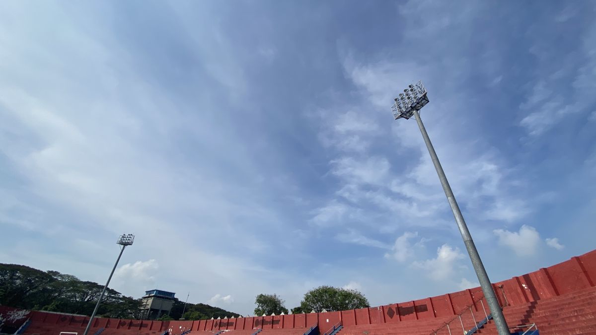 Lampu di Stadion Brawijaya Kota Kediri Ditambah Jelang Liga 1