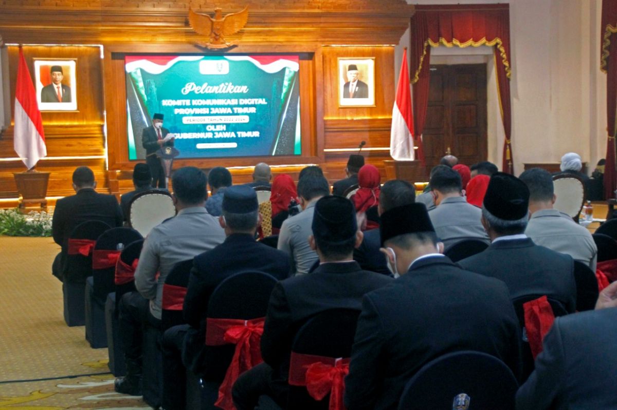 Kadiskominfotik Kota Pasuruan Hadiri Pelantikan Komite Komunikasi Digital