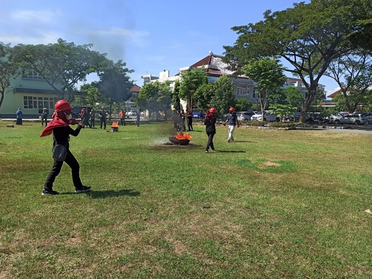Karyawan RSUD dr Harjono Ponorogo mengikuti in house training. (Foto-foto: Mita Kusuma/jatimnow.com)
