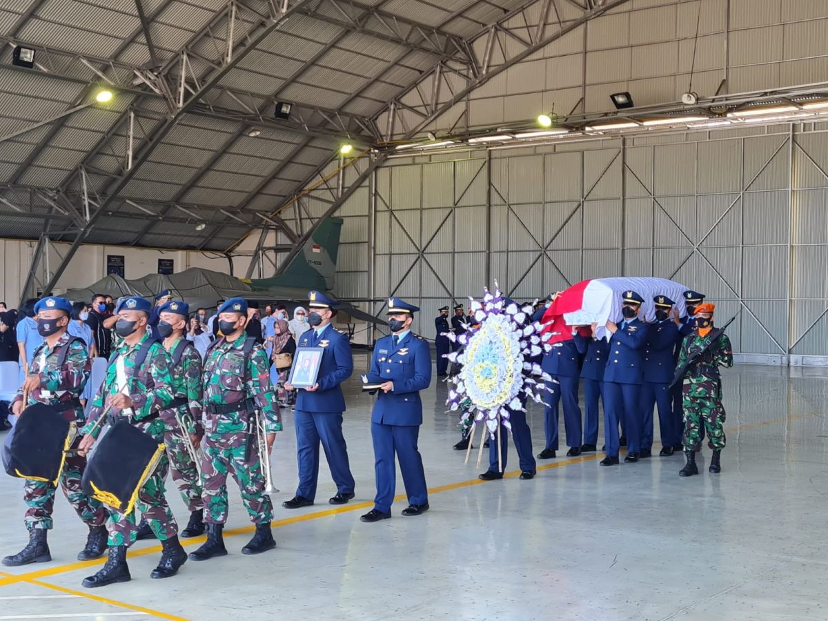 Jenazah Pilot T50i Golden Eagle Lettu Pnb Allan Safitra Diterbangkan ke Jakarta