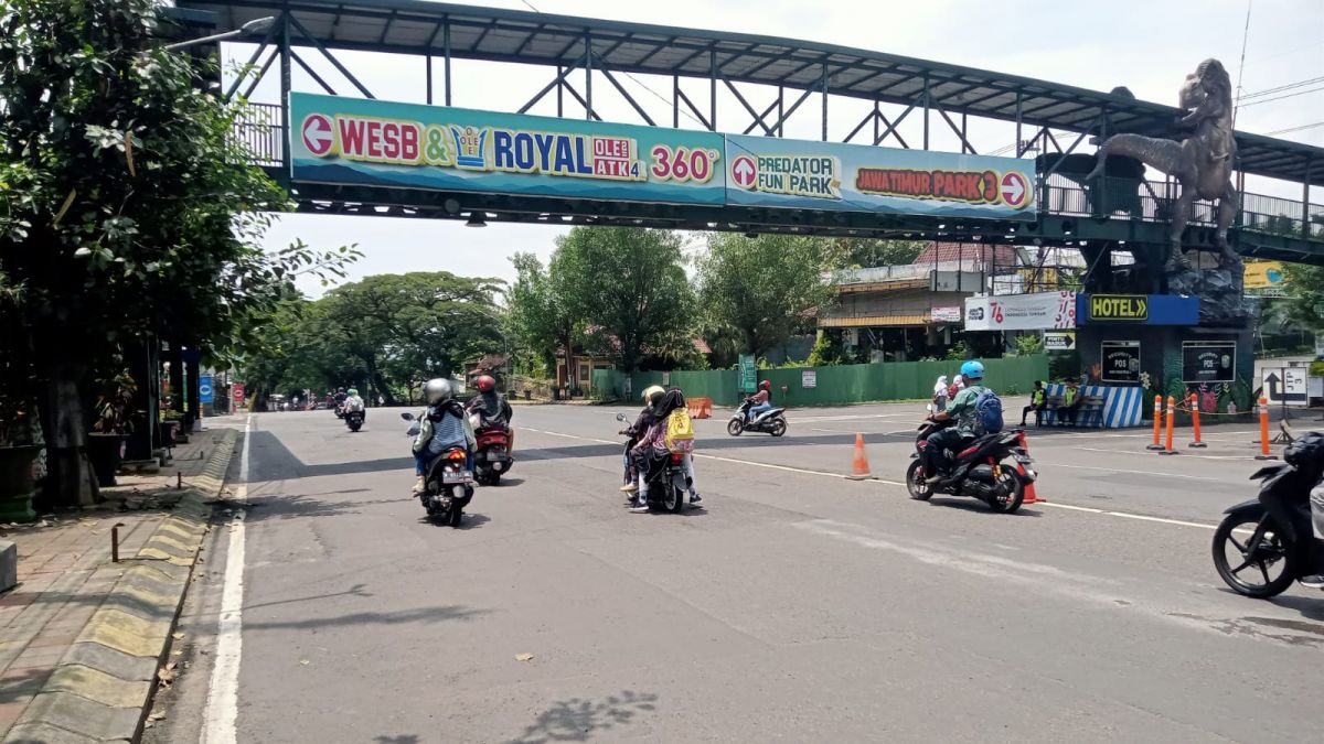 Jalan Ir Soekarno Kota Batu. (Foto: Galih Rakasiwi/jatimnow.com)