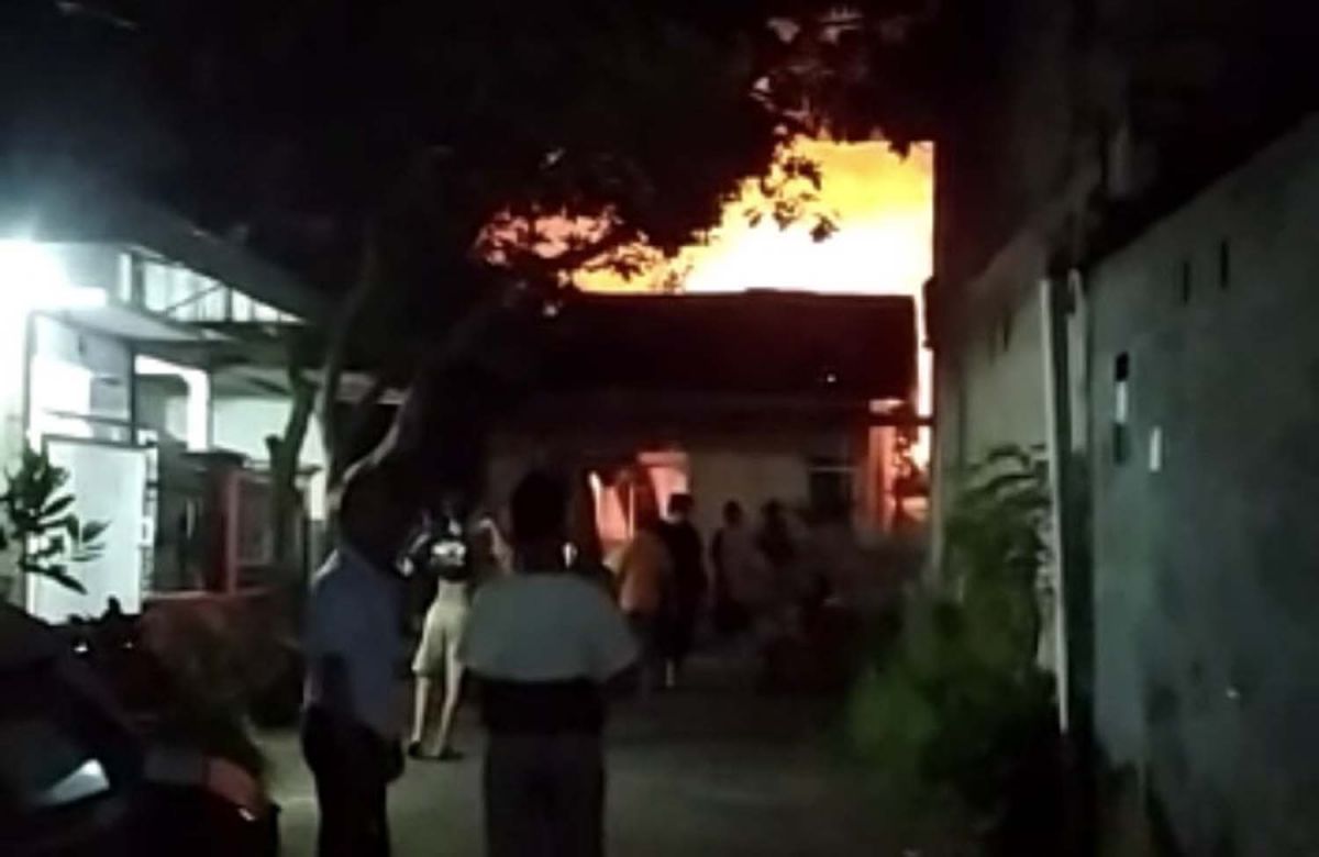 Rumah di Tegal Besar Jember Terbakar, Warga Berlarian Selamatkan Diri