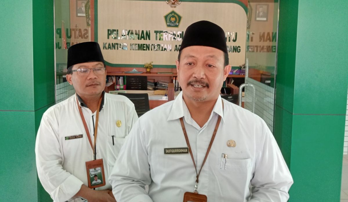 Kepala Kemenag Jombang, Taufiqurrahman saat ditemui di kantornya. (Foto: Elok Aprianto/jatimnow.com)