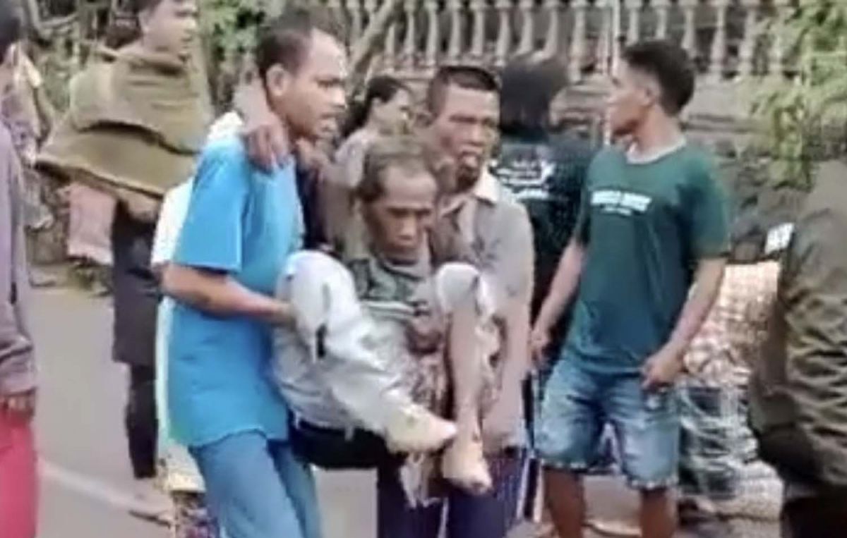 Kecelakaan pikap yang mengangkut buruh kebun kopi di Bondowoso (Foto: Tangkapan layar video amatir)