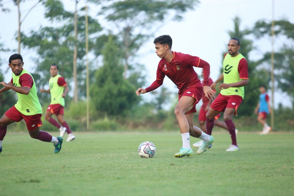 Pemain Persik Kediri saat berlatih di Boyolali jelang kick off Liga 1. (Foto: Media Officer Persik Kediri/jatimnow.com)