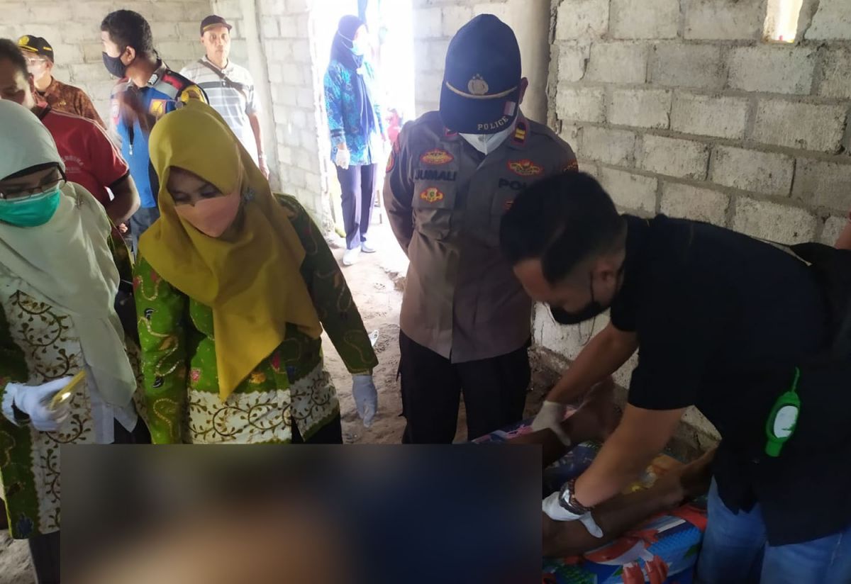 Proses identifikasi oleh Tim Inafis Polres Kediri dan tim medis (Foto: Humas Polsek Ringinrejo/jatimnow.com)