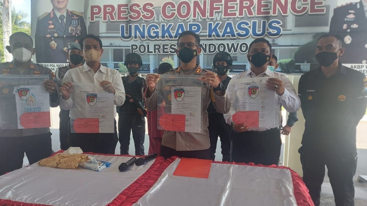 Pres rilis maling motor di Mapolres Bondowoso (Foto: Humas Polres Bondosowo)