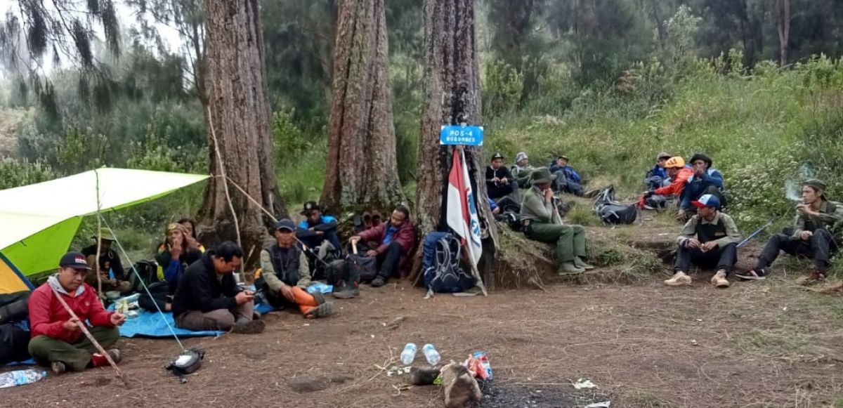 Tim SRU yang sejak beberapa hari lalu melakukan pencarian di beberapa titik area Gunung Arjuno, kini memfokuskan bergerak ke blok Curah Sriti. (Foto: Tim SRU for jatimnow.com)