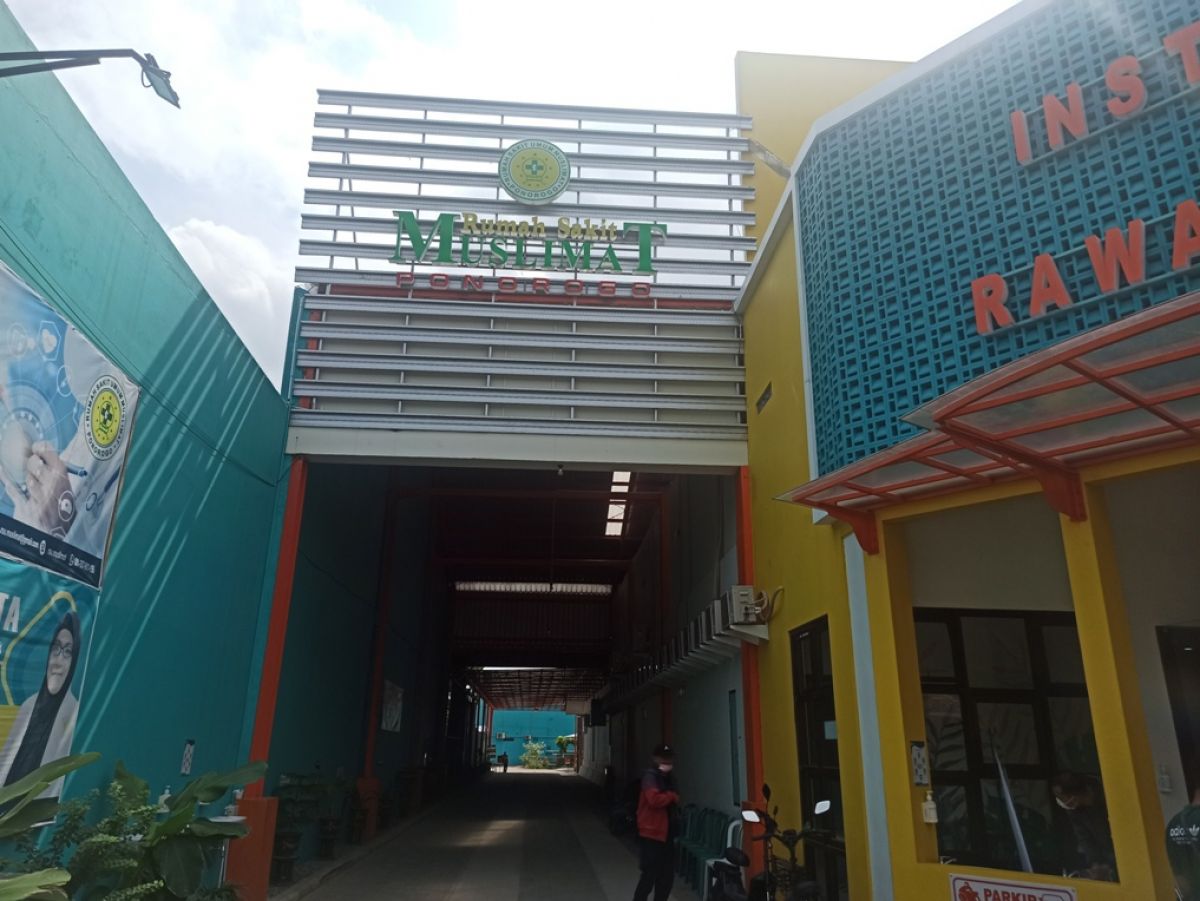 Terkena Ledakan Jajan Berasap, Bocah TK di Ponorogo Ditangani Spesialis Bedah