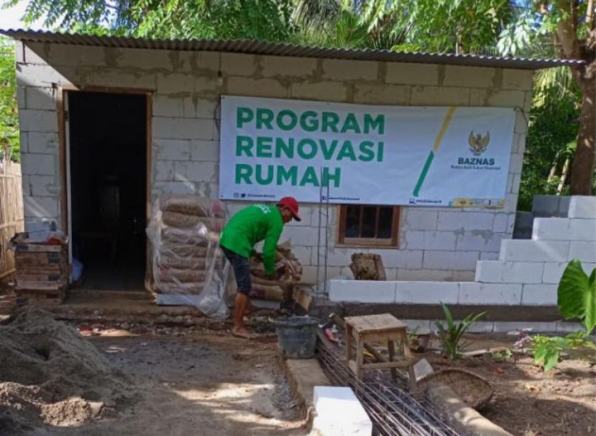 Baznas terus berupaya menggencarkan program renovasi Rumah Tidak Layak Huni (RTLH).(Foto: Baznas via Republika)