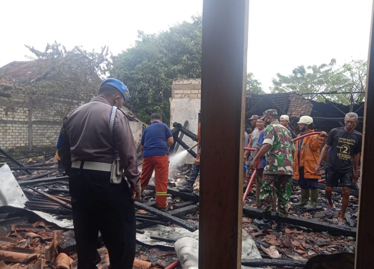 Rumah warga Lamongan korban kebakaran.(Foto : Adyad Ammy Iffansah/jatimnow.com)