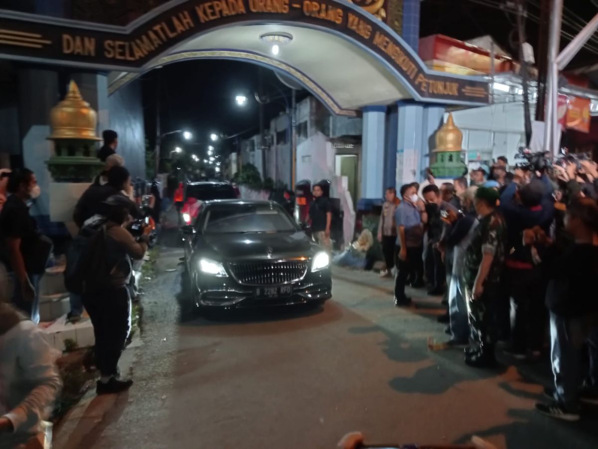 Menyerah Usai Dikepung Polisi 15 Jam, Mas Bechi Kini Dibawa ke Polda Jatim