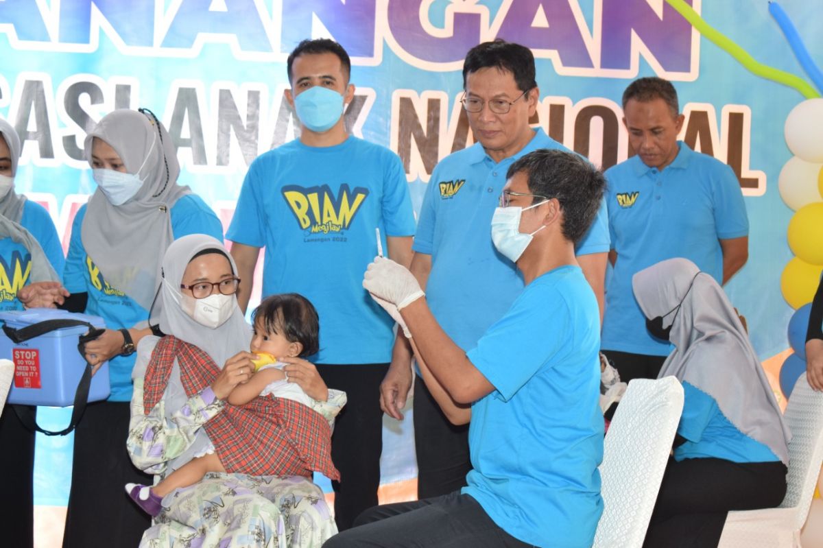 Pencanangan Ayo Imunisasi oleh Pemkab Lamongan di Pendopo Lokantantra. (Foto: Humas Pemkab Lamongan for jatimnow.com)