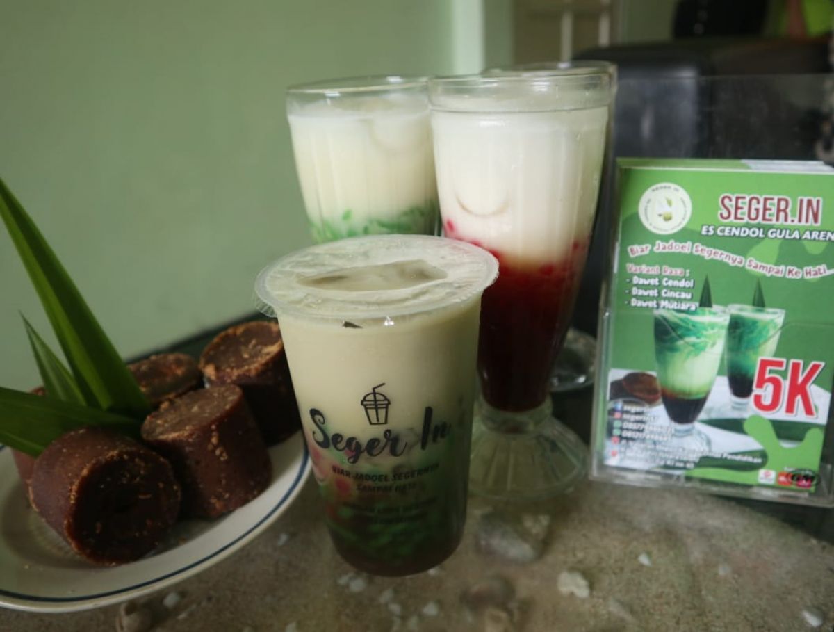 Minuman cendol dawet gula aren.(Foto : Yanuar Dedy/Jatimnow.com)