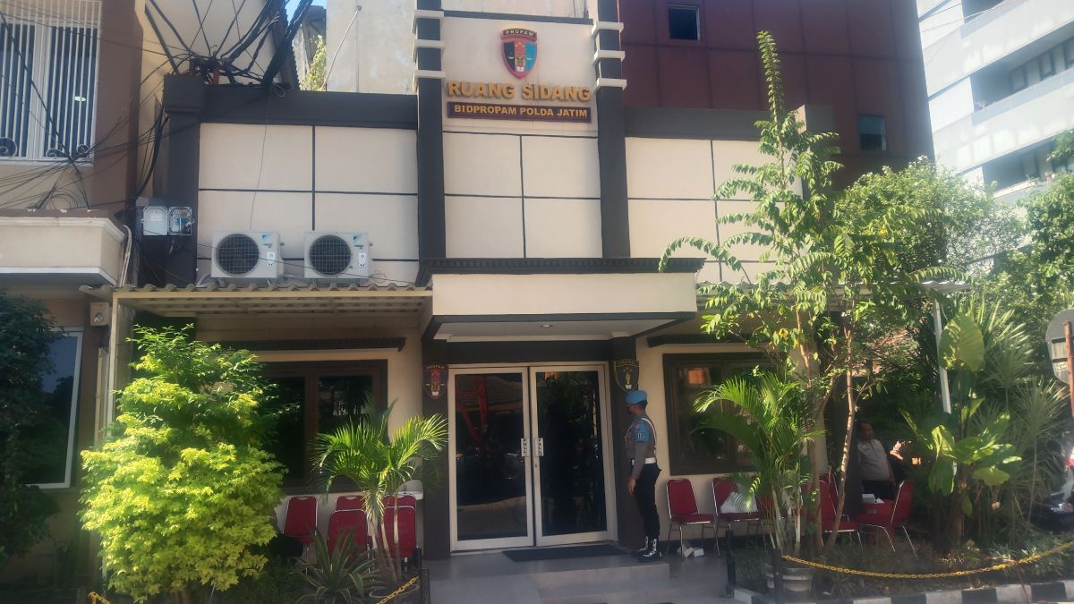 Gedung Bidpropam Polda Jatim. (Foto: Zain Ahmad/jatimnow.com)