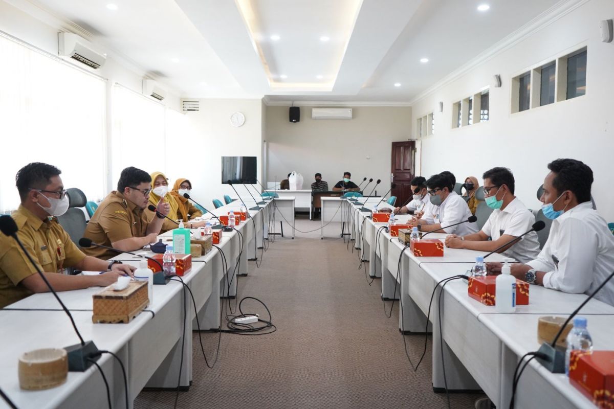 Pertemuan Mas Dhito dengan PLN di Kantor Pemkab Kediri (Foto: Humas Pemkab Kediri/jatimnow.com)