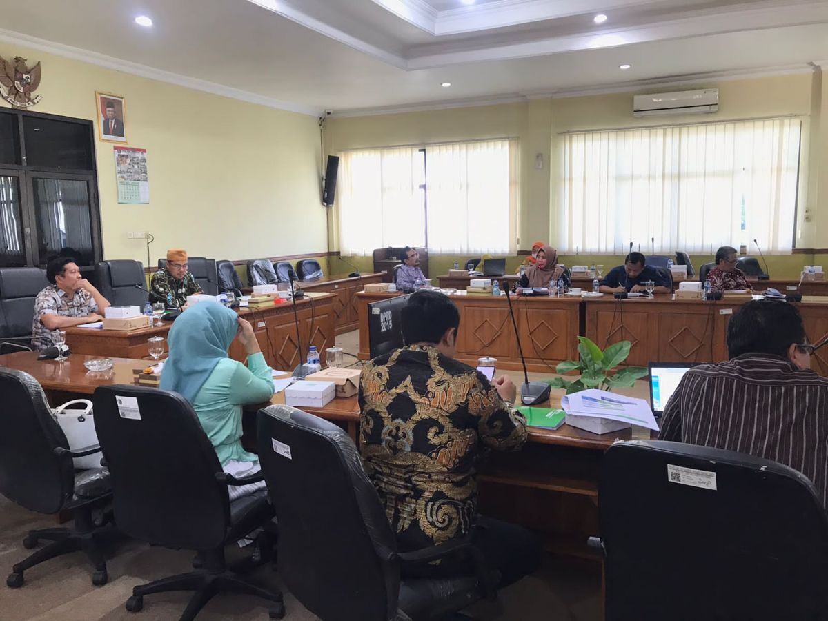 Rapat Hearing BPJS Kesehatan bersama Komisi D DPRD Sidoarjo (Foto: Zainul Fajar/jatimnow.com)