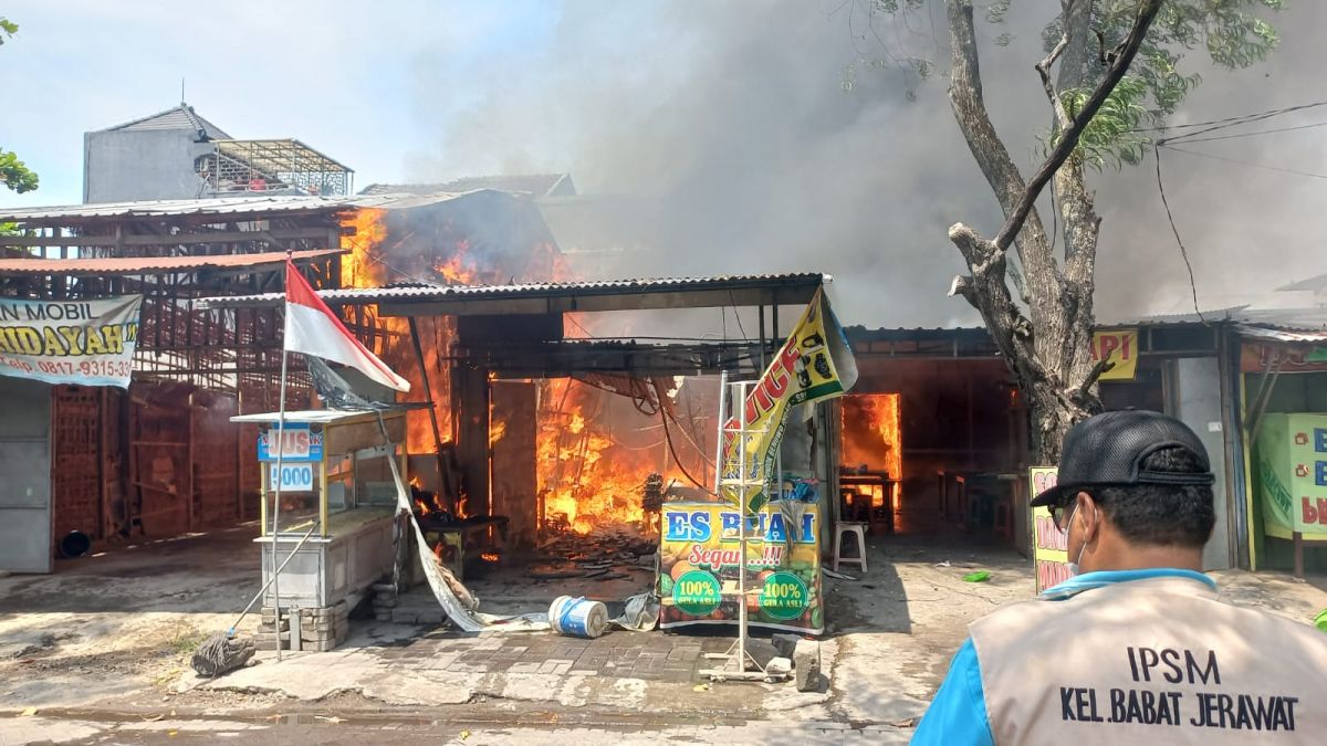 Elpiji Bocor, 3 Lapak Jualan di Surabaya Ludes Terbakar