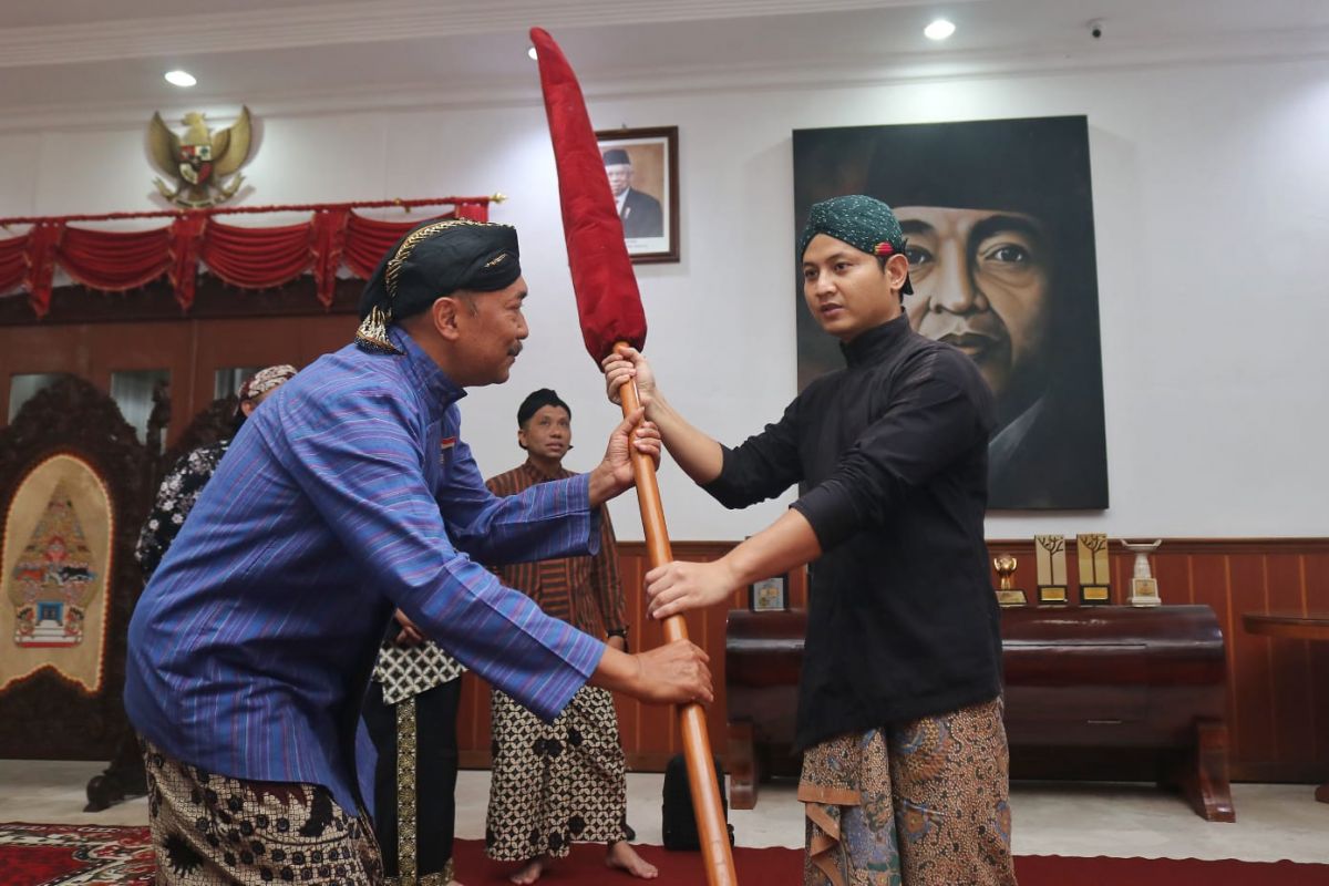 Melihat Prosesi Jamasan Pusaka Peringati Hari Jadi ke-828 Trenggalek