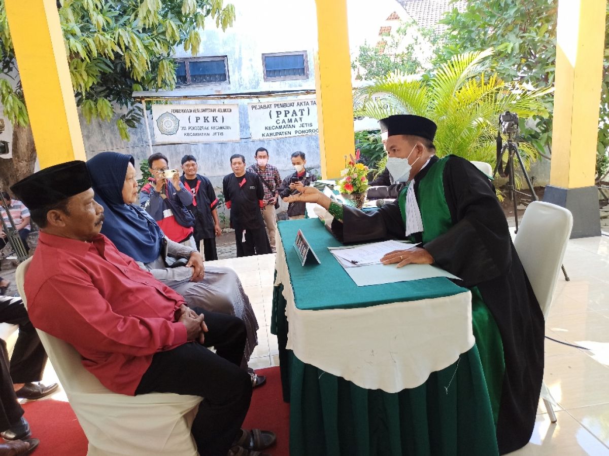 Isbat nikah di Kabupaten Ponorogo (Foto: Mita Kusuma/jatimnow.com)