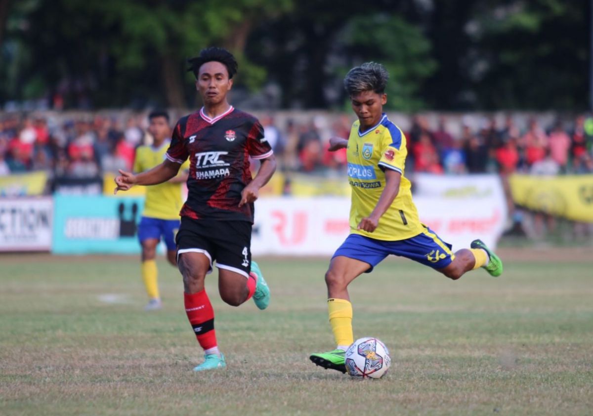 Laga Persekat Tegal vs Gresik United (Foto: Gresik United Official)