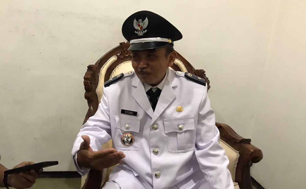 Kades Bogempinggir terpilih, Sutikno usai dilantik (Foto-foto: Zainul Fajar /jatimnow.com)